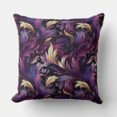 Plum Purple Gold Ornate Baroque クッション (正面)
