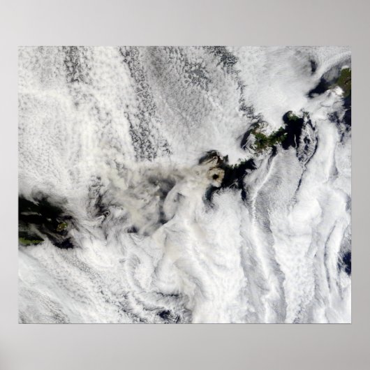 Plume from Okmok Volcano, Aleutian Islands ポスター (正面)