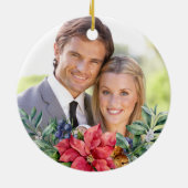 Poinsettia、私たちの最初のクリスマスフォト婚約したー セラミックオーナメント (裏面)