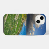 Point Dume上の強力な雲 iPhoneケース (裏面横)