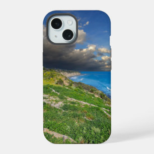 Point Dume上の強力な雲 iPhone 15ケース