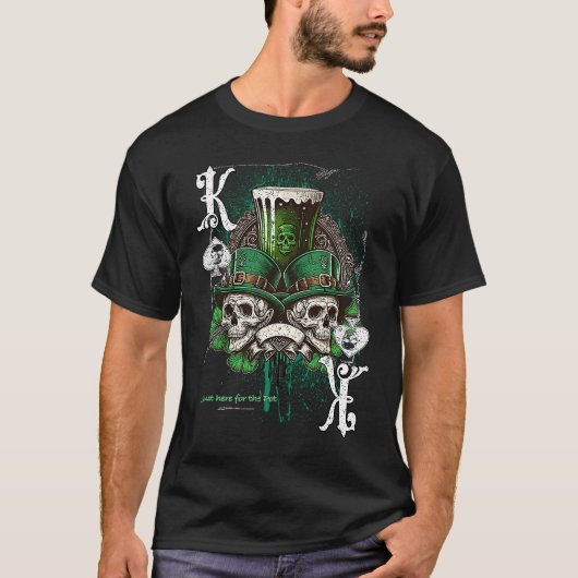 Poker Player Apparel Patricks Day Green Skulls Tシャツ (正面)