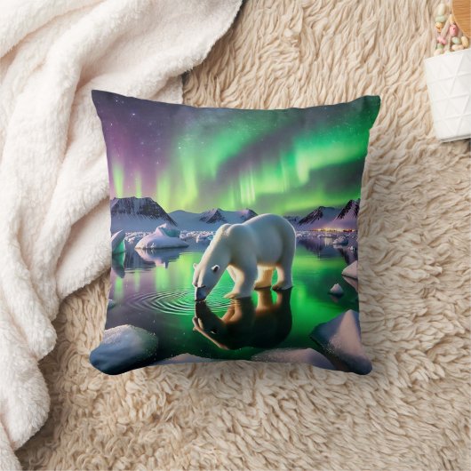 Polar Bear Drinking Water Under Aurora Borealis クッション (ブランケット)