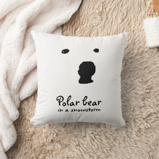Polar Bear in a snowstorm T-Shirt クッション (ブランケット)