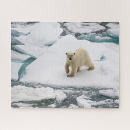 Polar Bear on Arctic Sea Ice in Svalbard ジグソーパズル