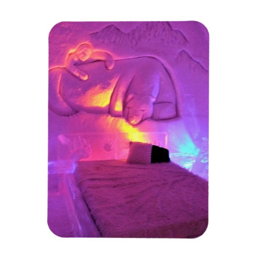 Polar Bear Room at Hotel de Glace，ケベック，カナダ マグネット (縦)
