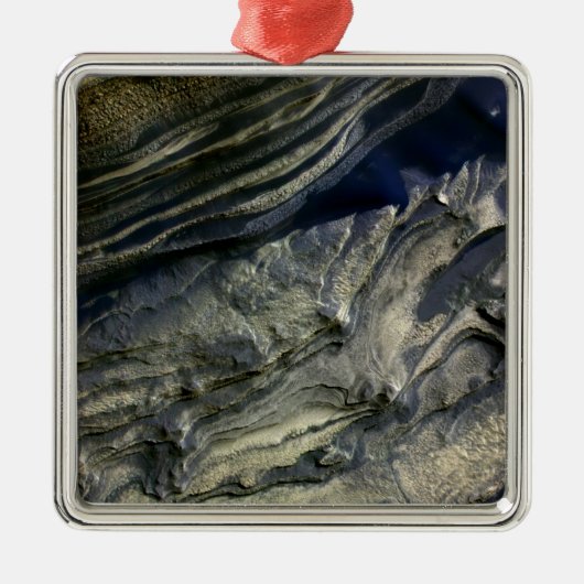 Polar Canyonで露出したレイヤー メタルオーナメント (正面)