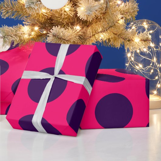 Polka Dots purple hot pink birthday ラッピングペーパー (クリスマス)