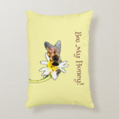 Pollinating Bumble Bee on a Flower Customized アクセントクッション (正面(垂直))
