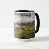 Polychrome mountain, Denali NP, Alaska マグカップ (正面右)