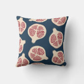 Pomegranate seamless pattern,background with pomeg クッション (裏面)