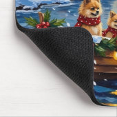 Pomeranian Christmas Boat Holiday マウスパッド (コーナー)