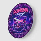 Pomona California ラージ壁時計 (傾斜)