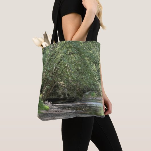 Pond under the Trees Tote トートバッグ (クローズアップ)