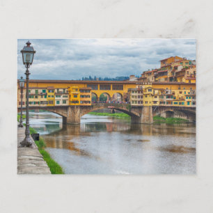 Ponte Vecchioのフィレンツェ、イタリアの郵便はがき ポストカード