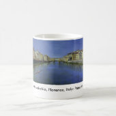 Ponte Vecchio、フィレンツェ、イタリア コーヒーマグカップ (中央)