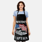 Pontoon Captain American Flag Pontoon Boat Lover エプロン (着用した状態)