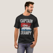 Pontoon Captain Grampy Us American Flag  Boat Owne Tシャツ (正面フル)