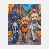 Poodle Dogs Trick-or-Treating Halloween Costumes フリースブランケット (正面)
