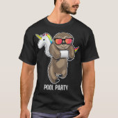 Pool Party Sloth Unicorn Float  Funny Sloth Kids Tシャツ (正面)