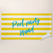Pool Party Squad Cute Yellow and White Striped ビーチタオル (正面)