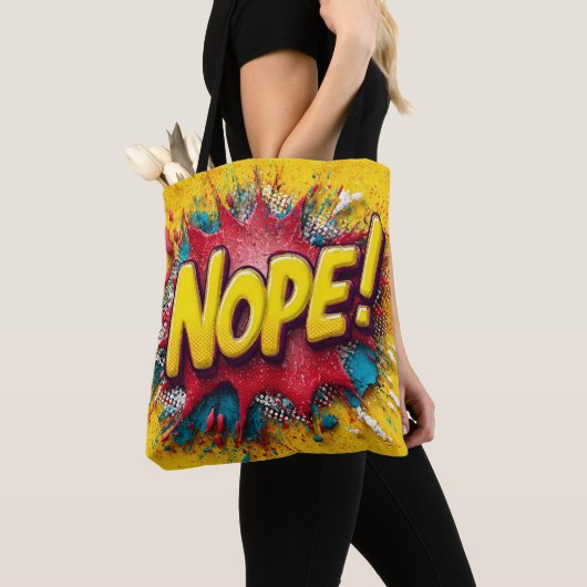 Pop Art Illustration with Bold Yellow 'NOPE トートバッグ (クローズアップ)