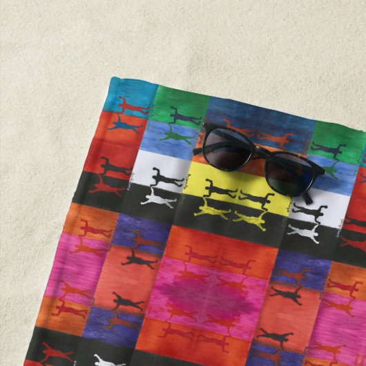 Pop art no.1 by Yeshaya Dank - unity & harmony ビーチタオル (インサイチュ)