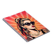 Pop Art Woman – Retro Chic ノートブック (右側)