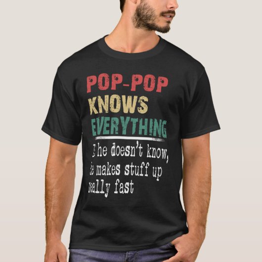 Pop Pop Knows Everything  Christmas Grandpa Tシャツ (正面)