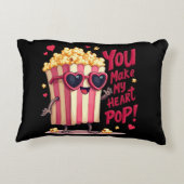 Popcorn Heart Pop Valentine Design アクセントクッション (裏面)