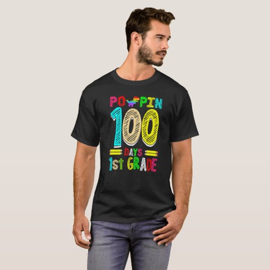 Poppin 100 Days 1st Grade Dinosaur Primary School  Tシャツ (正面フル)