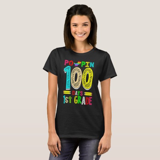 Poppin 100 Days 1st Grade Dinosaur Primary School  Tシャツ (正面フル)