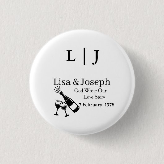 Popping Champagne &Toasting Glasses Party Wedding  缶バッジ (正面)