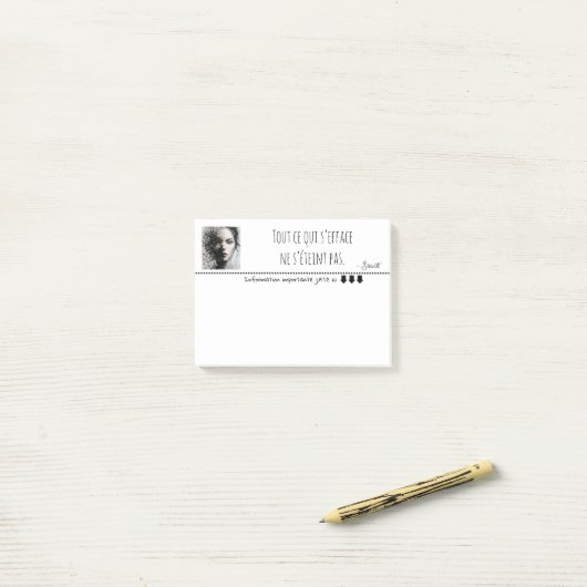 Portrait noir blanc pixel art  ポストイット (デスク上)