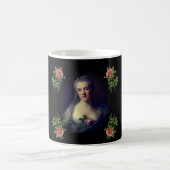 Portrait of Manon Balletti Jean-Marc Nattier roses コーヒーマグカップ (中央)