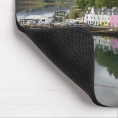 Portree、Skyeのカラフルな家 マウスパッド (コーナー)