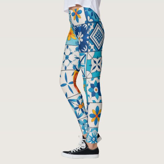 Portuguese Azulejo Tile Leggings – Blue & Yellow M レギンス (左)