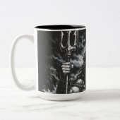 Poseidon — Lord of the Deep by BurnsInHell ツートーンマグカップ (左)