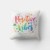 Positive Vibes Only – Motivational Text Throw Pill クッション (正面)