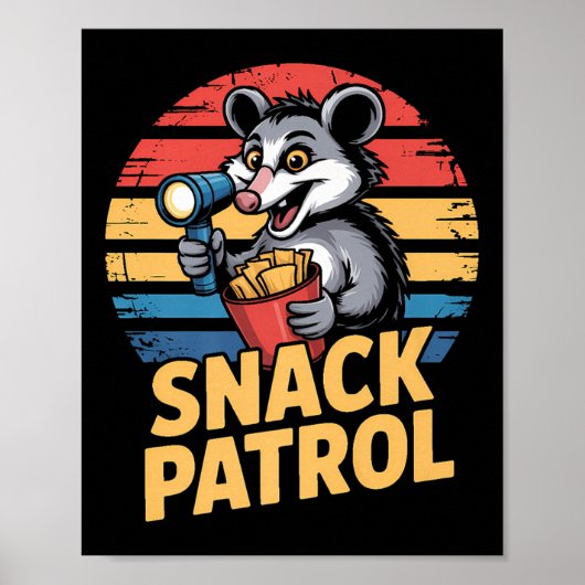 Possum Snacks Patrol With Flashlight And Chips Hum ポスター (正面)