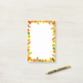 Post-It Notesを実行する白いタスクに関する紅葉 ポストイット (デスク上)