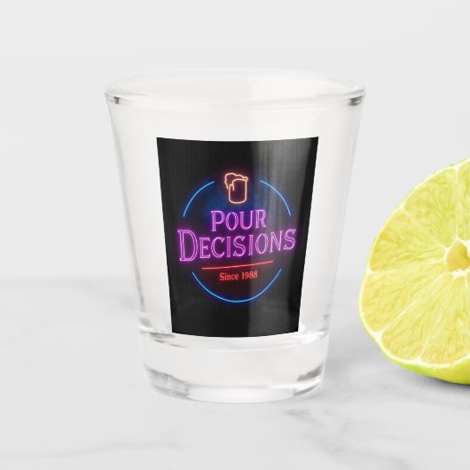 Pour Decisions ネオン レトロバーエディション ショットグラス (正面)