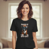 Powered by Boxer Kisses – Funny Boxer Dog Graphic Tシャツ