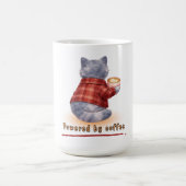 "Powered by Coffee" Cat Holding A Cup of Coffee コーヒーマグカップ (中央)