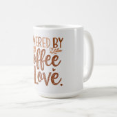 Powered by Coffee & Love – Cute Mom Life Design コーヒーマグカップ (正面右)