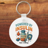 Powered by Insulin Diabetes Awareness Funny Quote キーホルダー (正面)