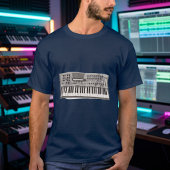 Powered by Oscillators – Retro Digital Wave Synth Tシャツ
