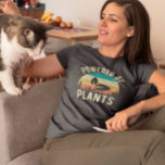Powered by Plantsビーガンベジタリアンレトロ Tシャツ<br><div class="desc">このデザインはデジタルアートを使って作成された。スタイルオプションの下の[詳細] >>を選択して、このシャツのスタイルを変更できる。この領域でパーソナライズされたは、さらにオプションを選択しカスタマイズて、名前クリック、イニシャルまたは単語を変更することによカスタマイズり、提供または使用される可能性がある。また、文字の色やスタイルを変更したり、画像のみのデザインの文字を削除したりすることもできます。私は連絡colorflowcreations@gmail.comで私はもし、このデザインを別の製品に持つ必要がある。www.facebook.com/colorflowcreations、www.instagram.com/colorflowcreations、www.twitter.com/colorflowart、後を追およびwww.pinterest.com/colorflowcreationsで自分の創造や自分の情報を見る。</div>