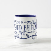 Powered by Plants Navy Blue Wraparoundベジタリアン マグカップ (中央)