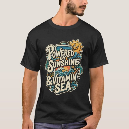 Powered By Sunshine & Vitamin Sea Funny Beach Love Tシャツ (正面)